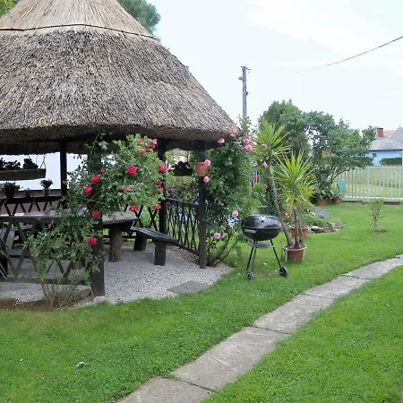 9 * Balatonbereny
