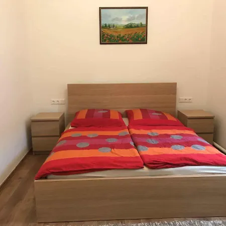 Hébergement de vacances 9 *